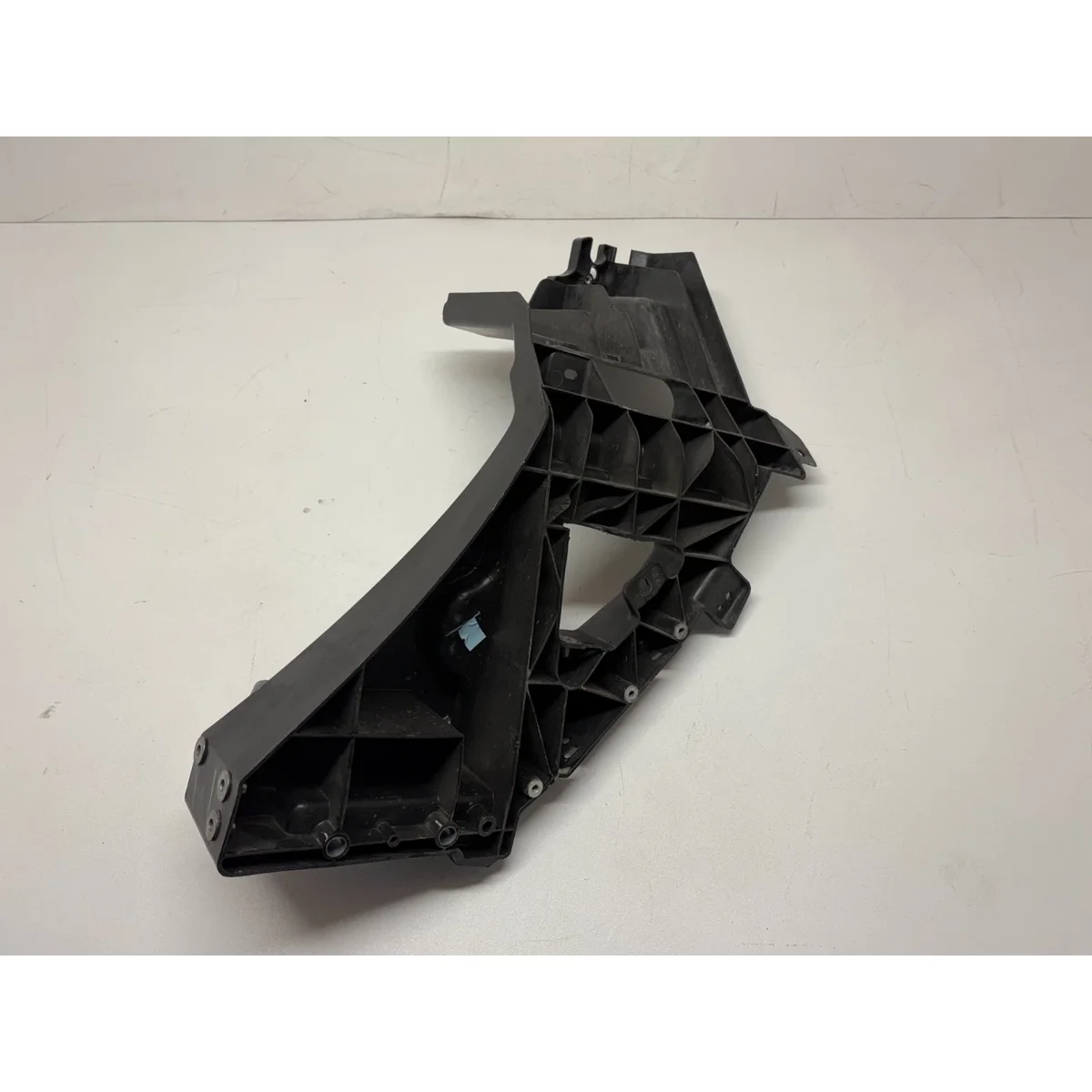 Tesla Model X Headlight bracket Large Right detail 3