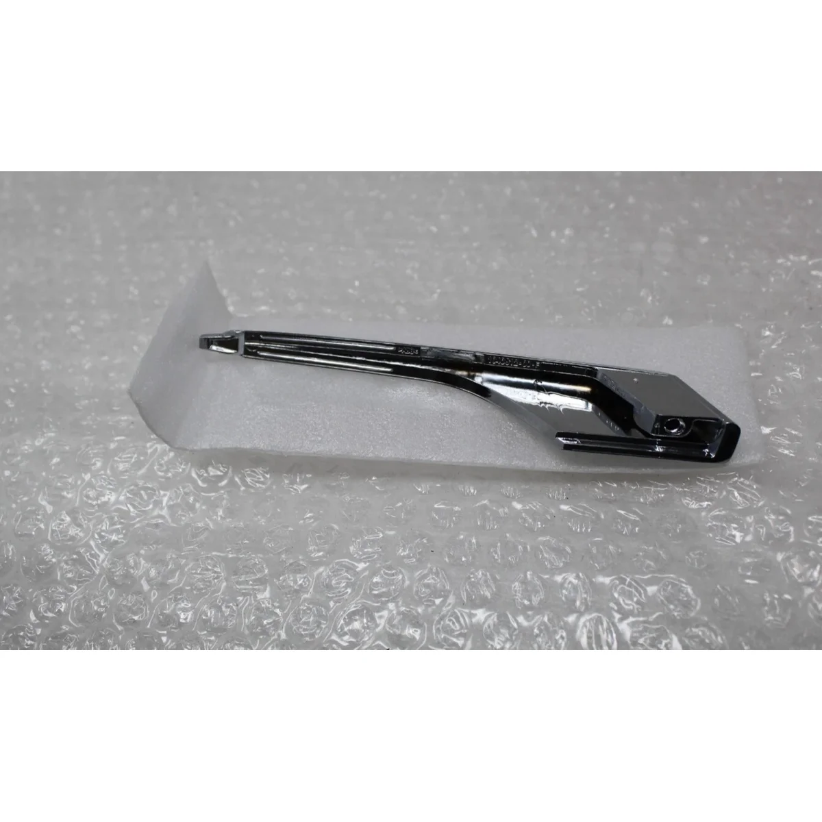 Tesla Model X Fog lamp decorative strip (Lower) Right detail 3