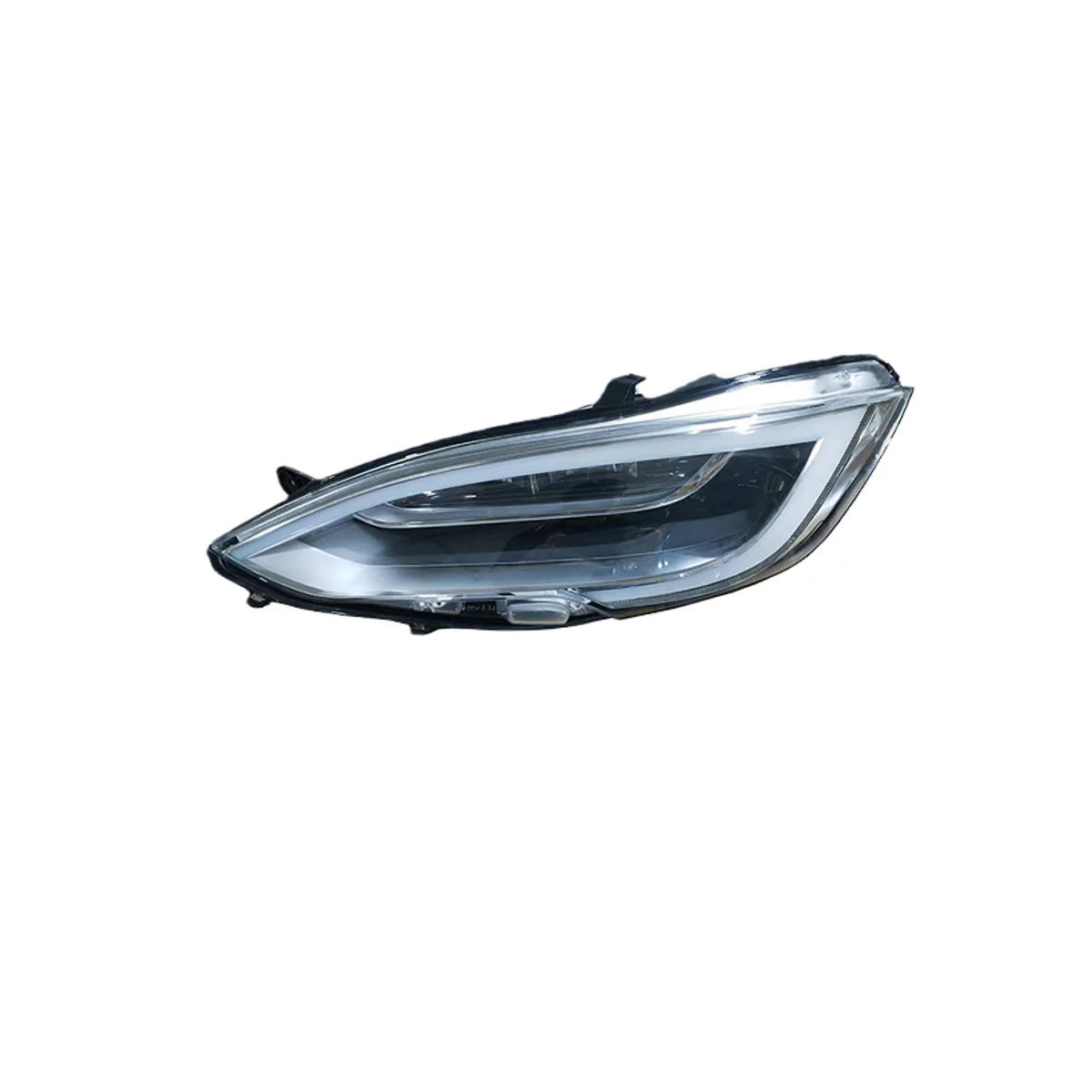 2022 Tesla MDS Headlamp(plus) Right detail 3