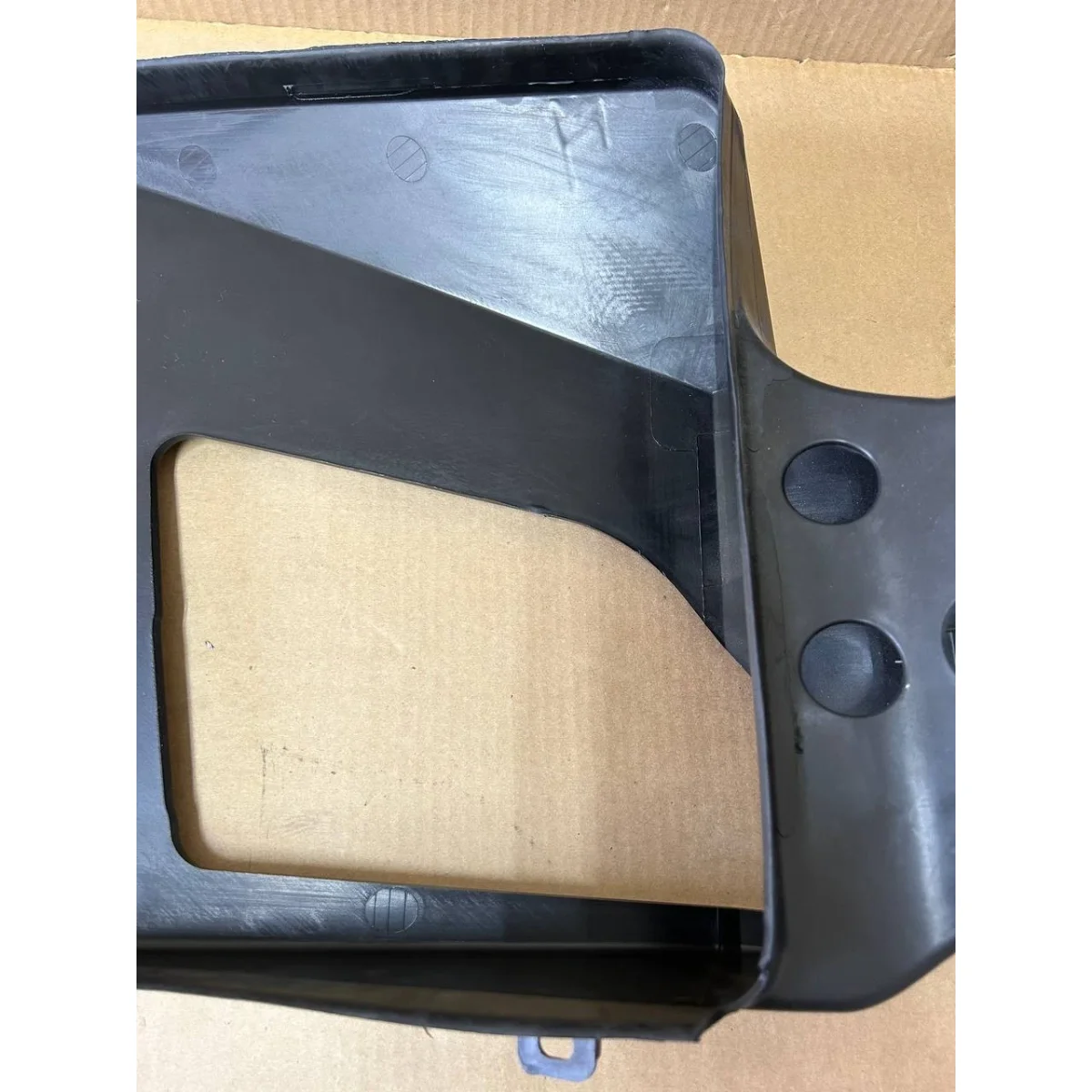 Tesla Model S fog lamp grille vent Left detail 3