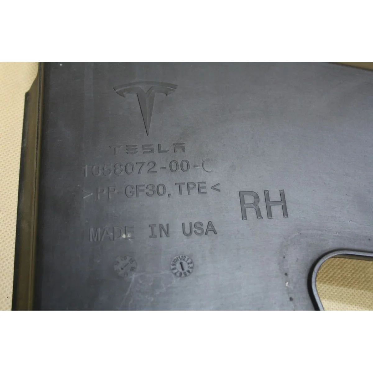 Tesla Model S fog lamp grille vent Right detail 3