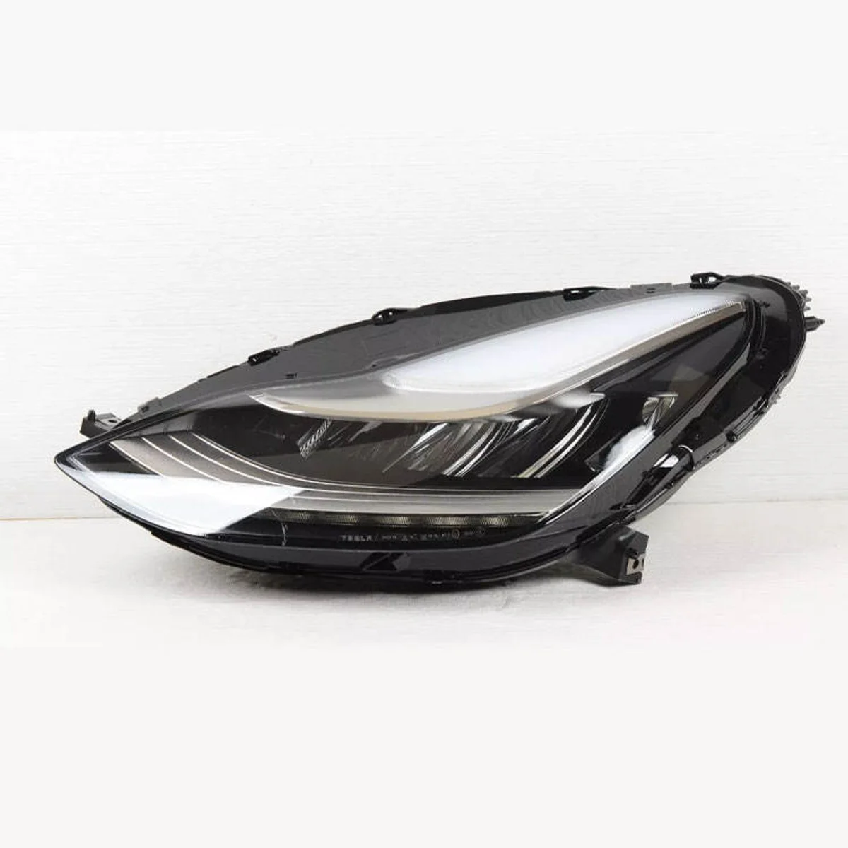 Lamp Headlight for Tesla Model 3 19-20 yea Right detail 3