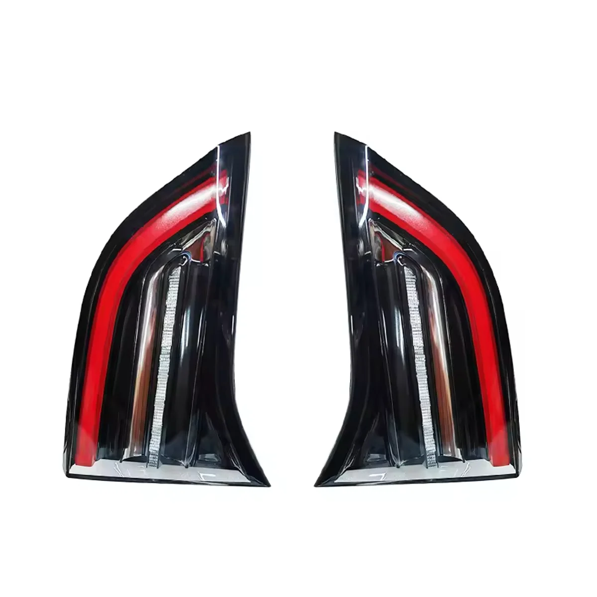 Tesla Model 3 Model Y taillight around 18-20 yea Right detail 1