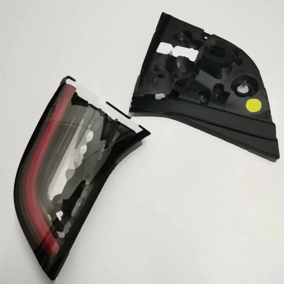 Tesla Inner Tail Light R Asia & Europe detail 2