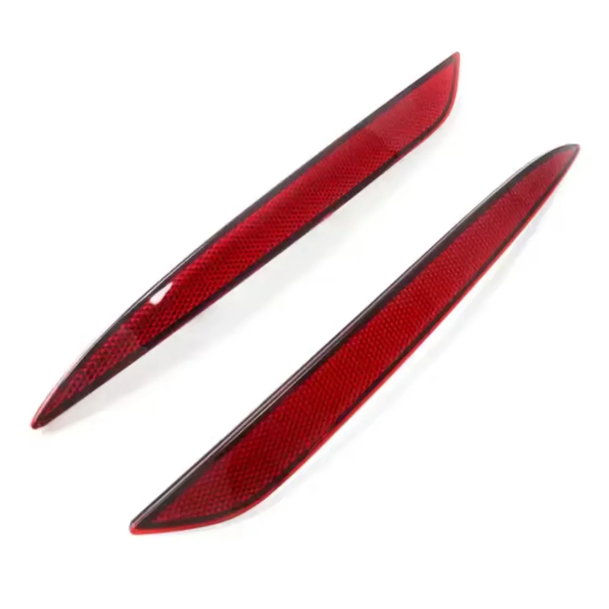 Tesla model3 rear bumper light detail 2