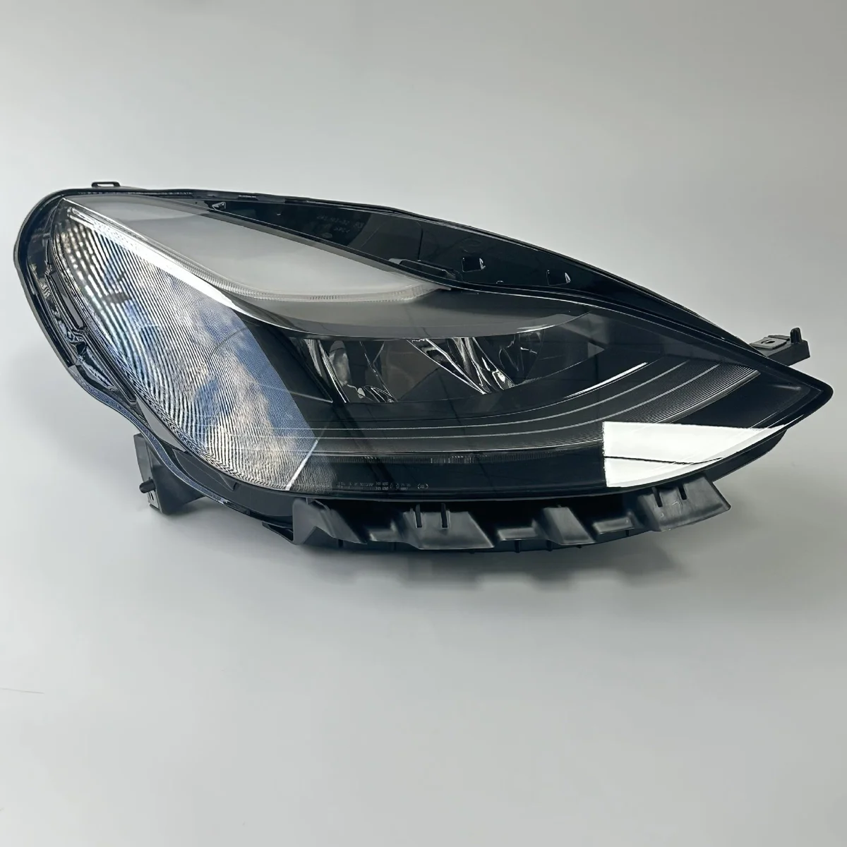 Tesla Front Bumper Headlight Support Bracket L 2021 detail 2