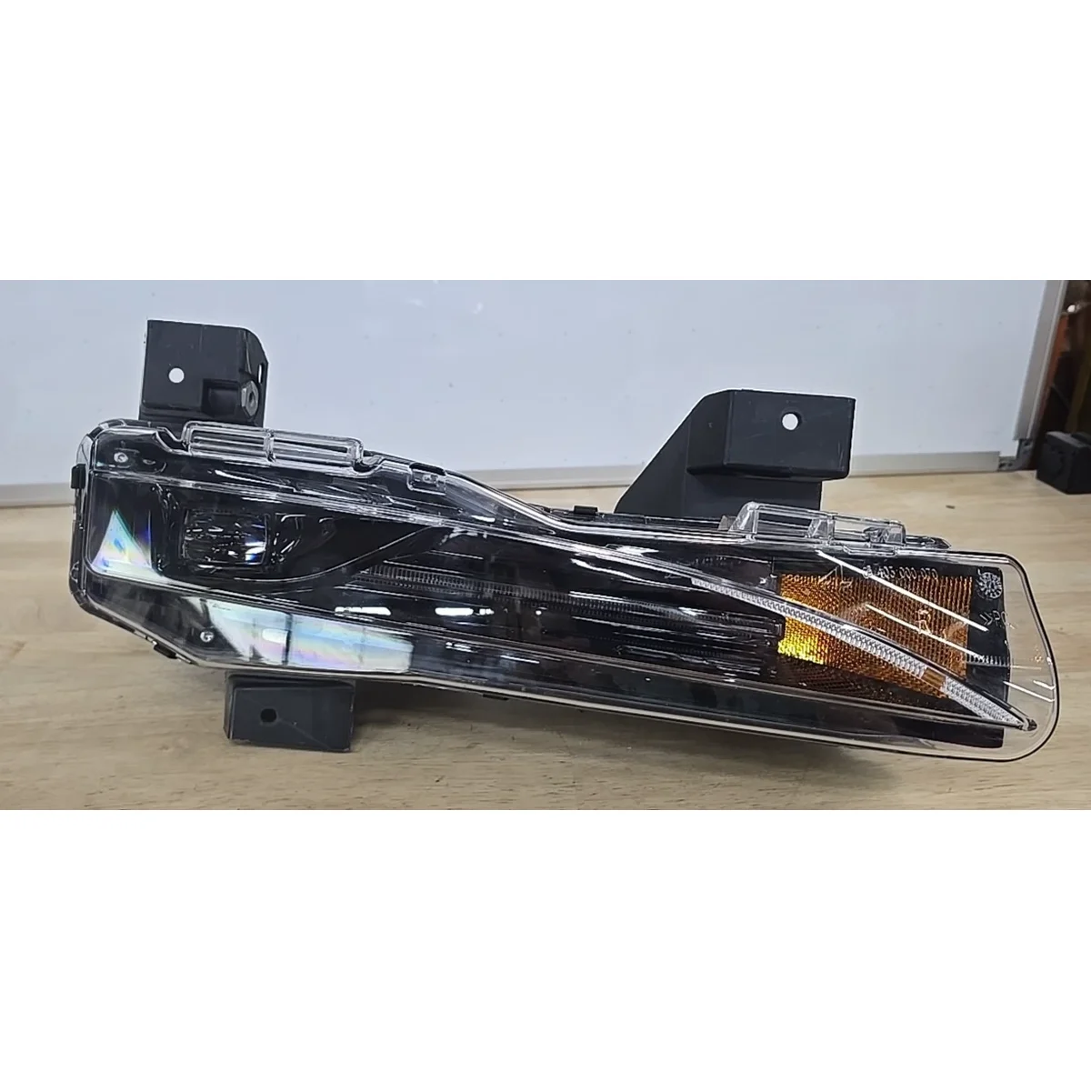 Tesla Model XFront Fog Light Right detail 2
