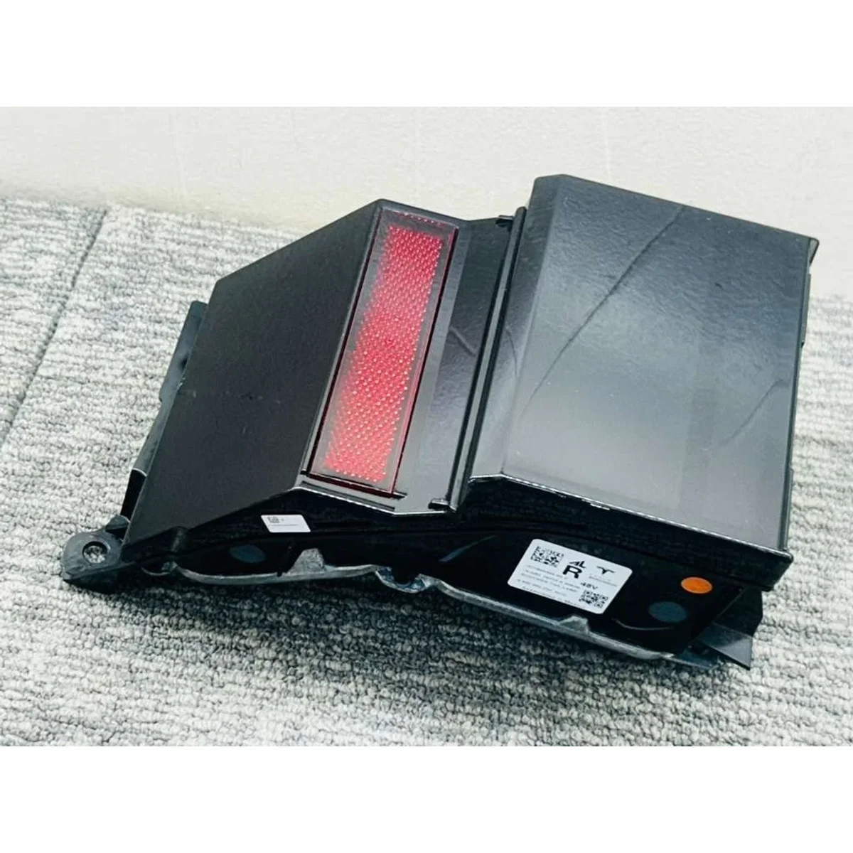 Tesla Tail Light Right detail 3