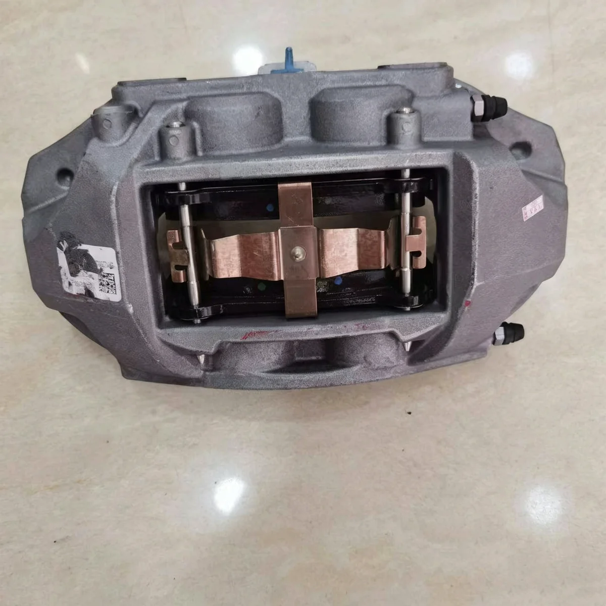 Tesla Model 3 Normal style front brake wheel cylinder (with brake pads)