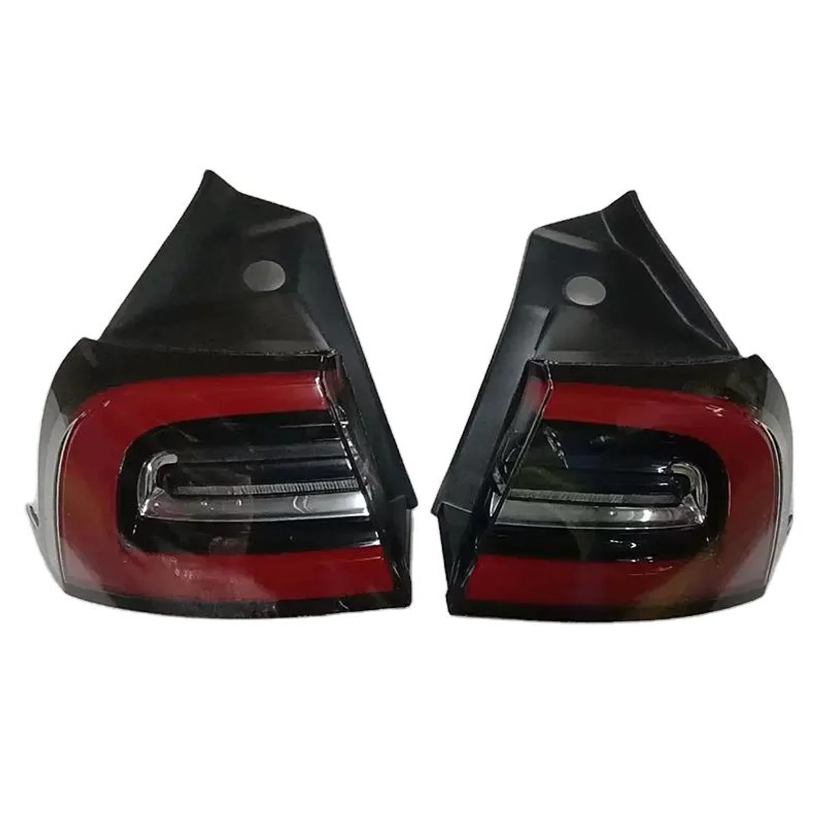 Tesla Model 3 Model Y taillight around 2021 yea Right