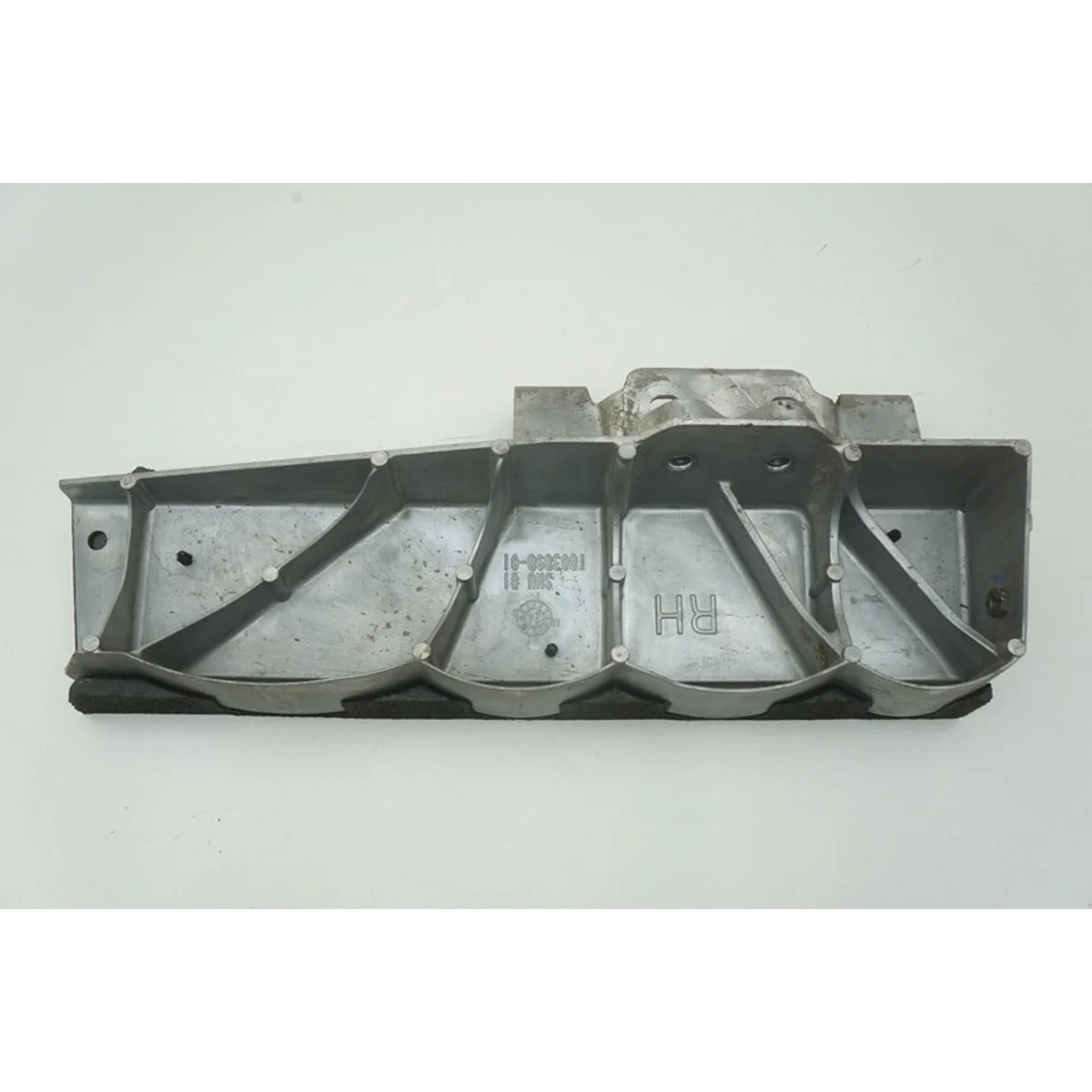 Tesla Rear BumperInnerBracketR