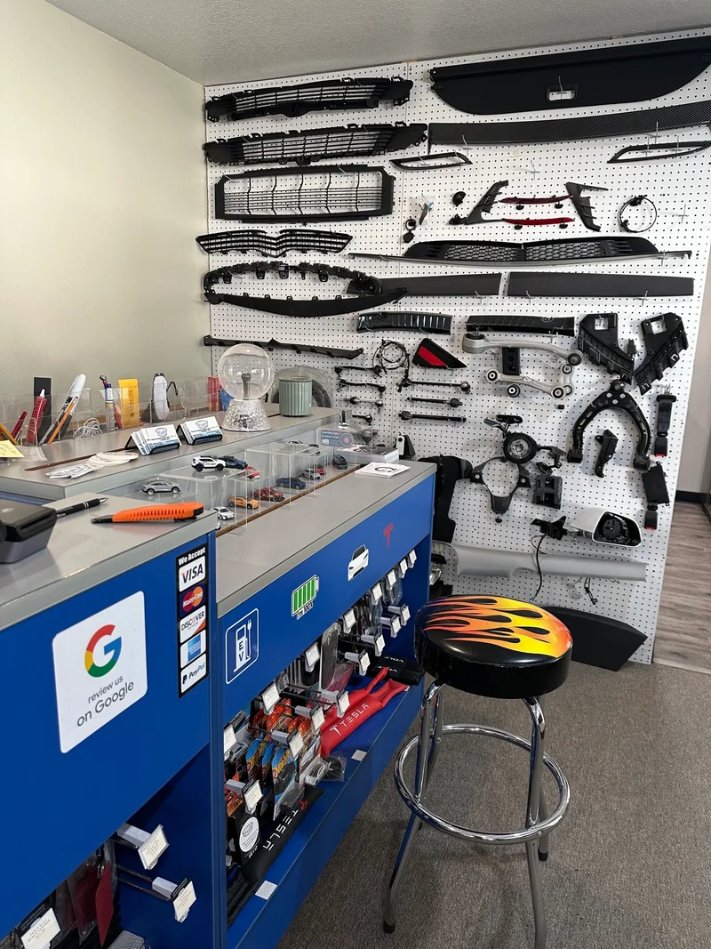 Warehouse office and packing station